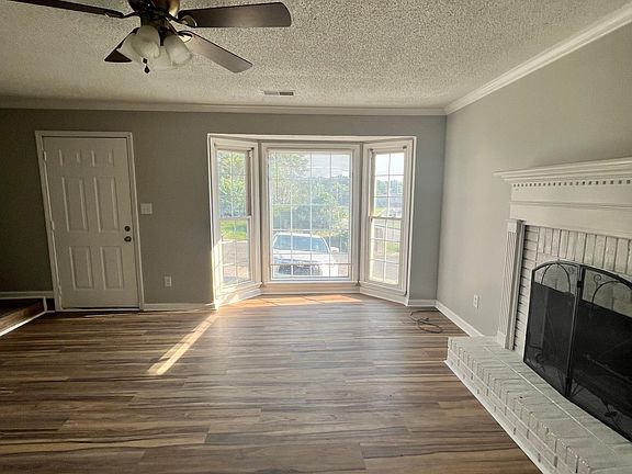 2nd image of 423 Jamestown Manor Dr #423