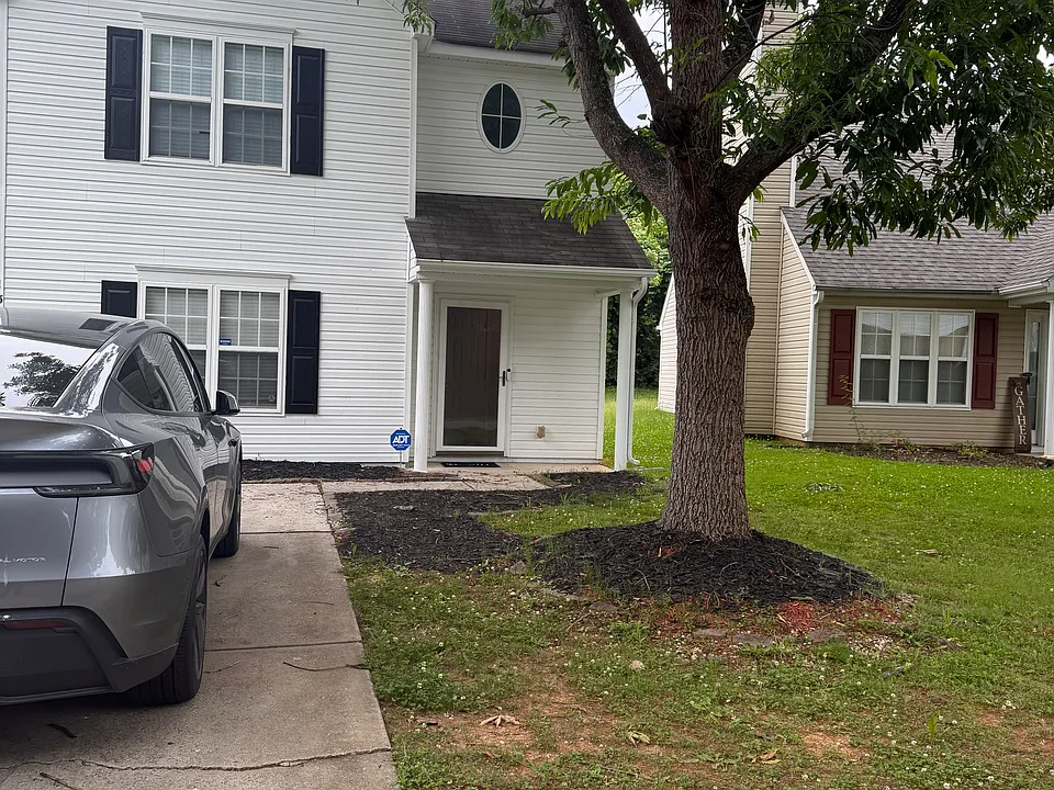 1318 McAllister Dr