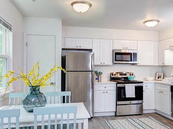 250 E Bristol St #H75