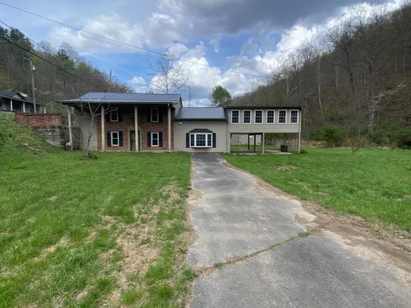 3482 Highway 805, Neon, KY 41840