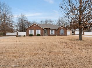 906 Jessie Dr, Lavaca, AR 72941