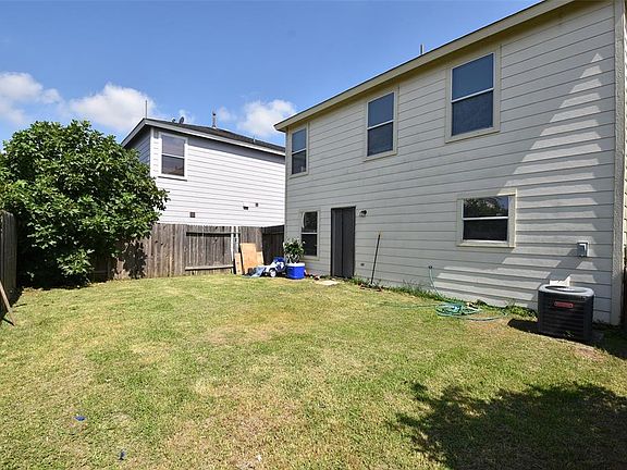 5th image of 418 Remington Park Ct