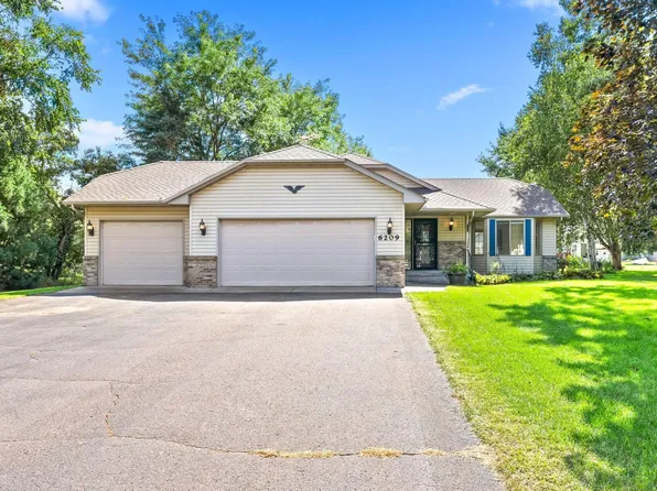 6209 Albert Ln, North Branch, MN 55056