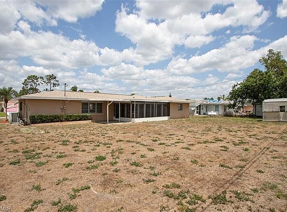 4th image of 318 Hollywood St