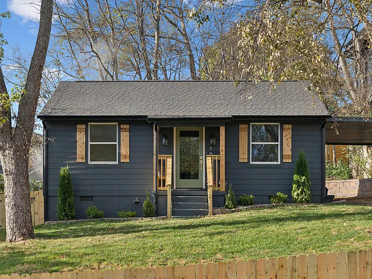 1502 Sevier Ct — Photo 1