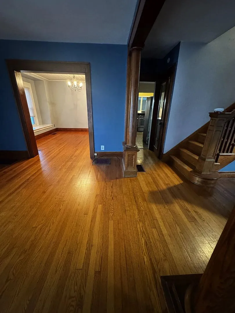 504 Bryant Ave — Photo 3