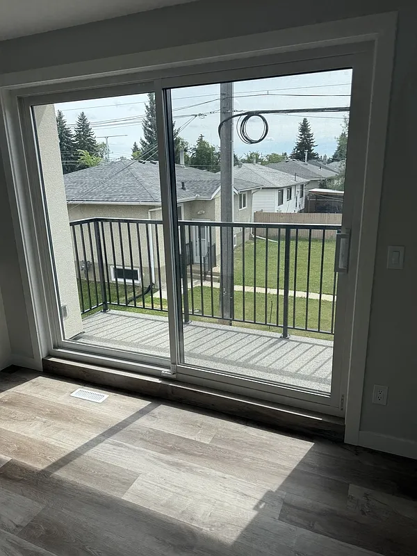 1 bed, 1.0 bath, $1,400 — Photo 2