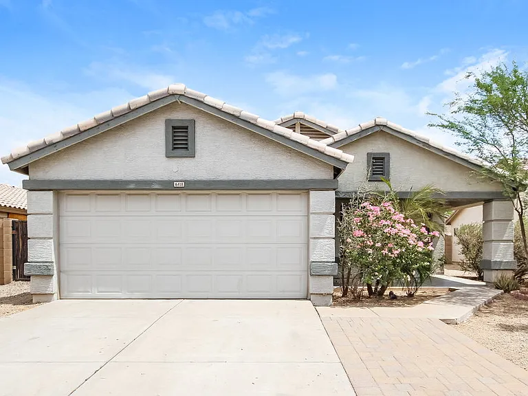 6418 W Magnolia St — Photo 1