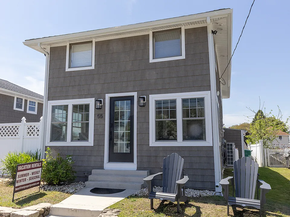 55 Swan Ave