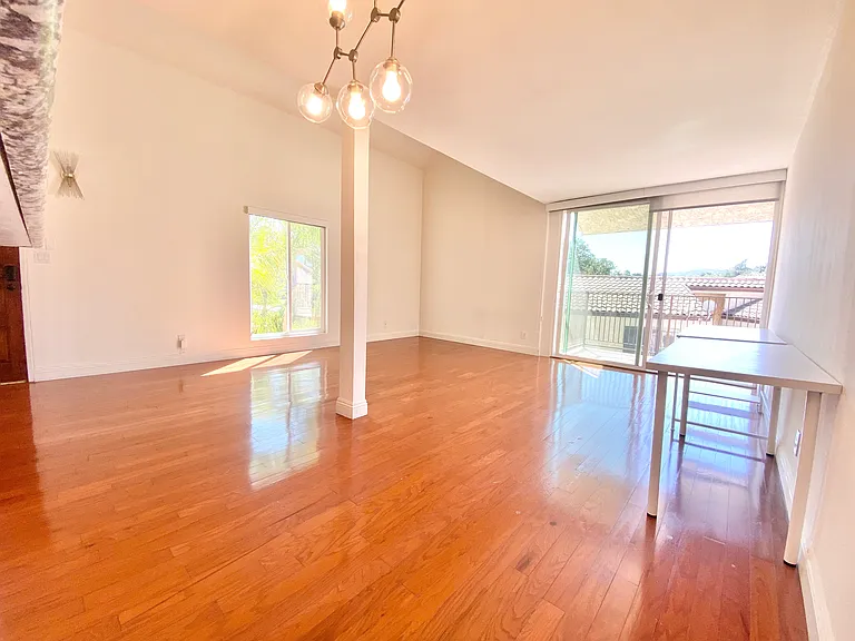 23401 Park Sorrento #58 — Photo 2