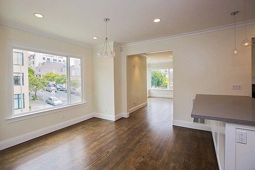 4th image of 296 Francisco St
