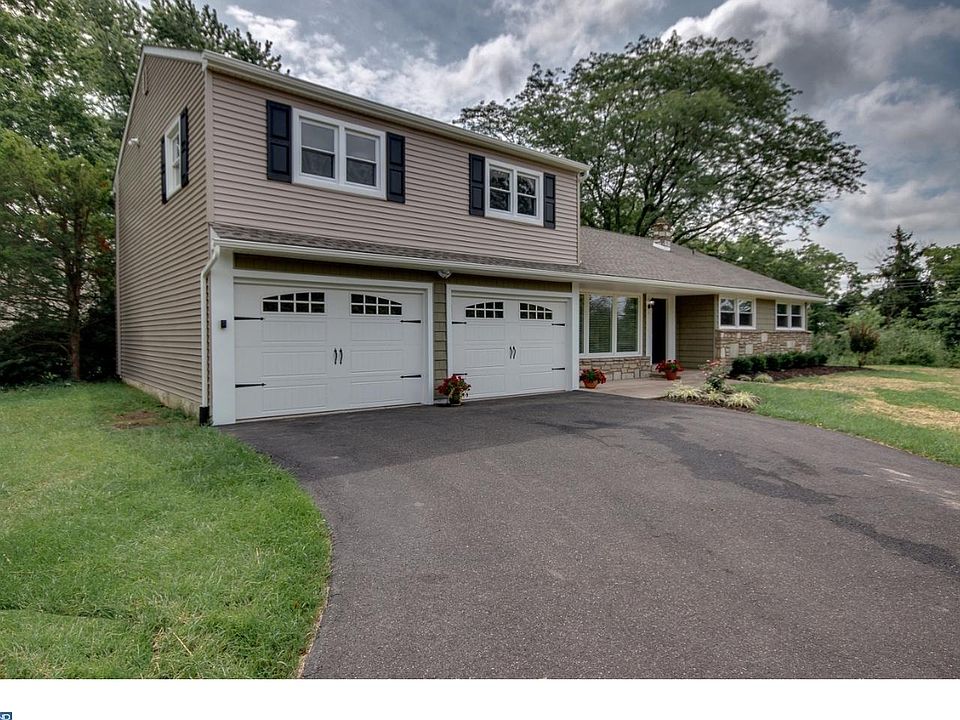1st image of 3 Hallowell Dr