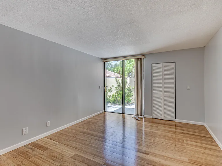 227 Old Meadow Way — Photo 23