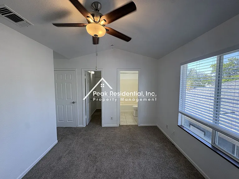 4061 32nd St — Photo 21