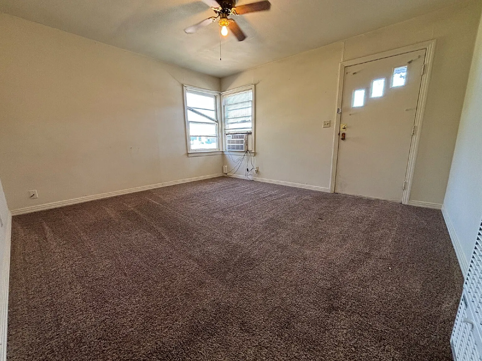 1 bed, 1.0 bath, 550 sqft, $500 — Photo 2