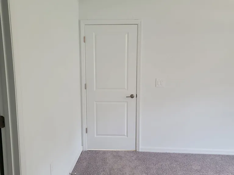 1844 Red Loop — Photo 12