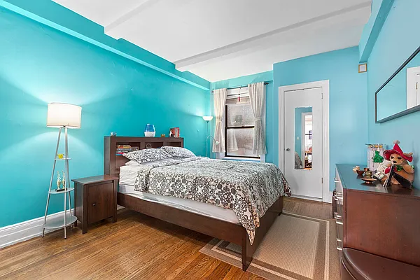 Rented by Compass | media 6