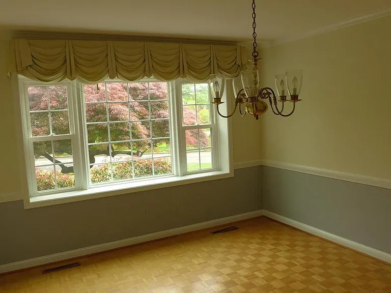 6301 Evermay Dr — Photo 15