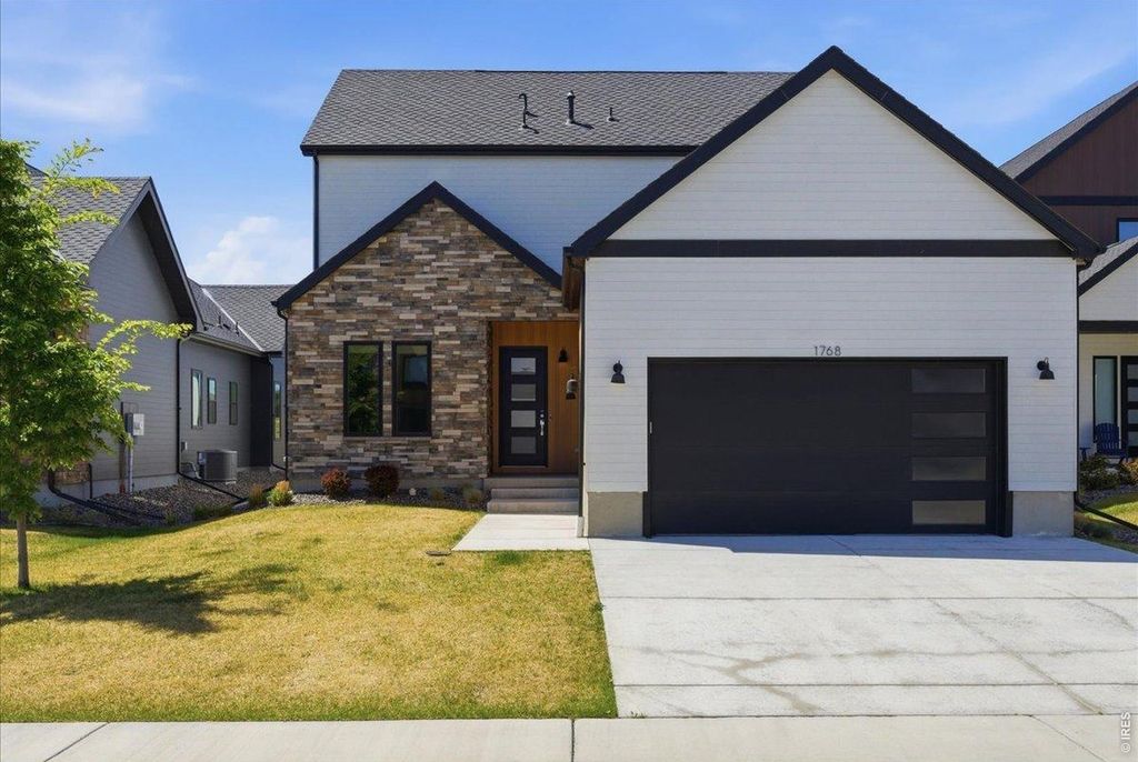 1768 Barefoot Dr