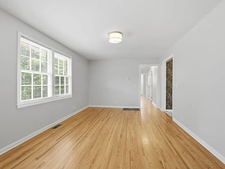 2614 Edge O Lake Dr — Photo 18