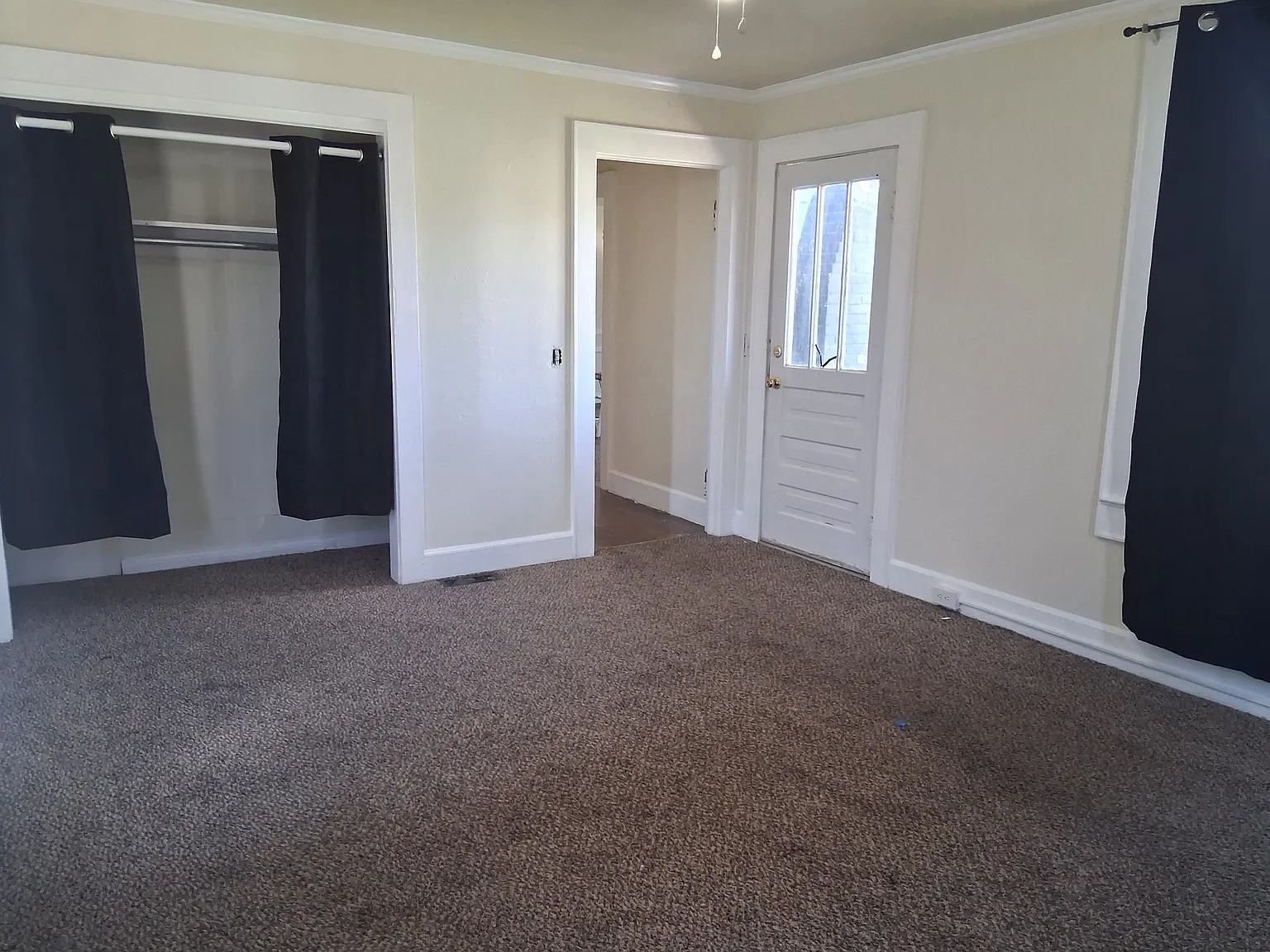 3 bed, 1150 sqft, $1,400 — Photo 3