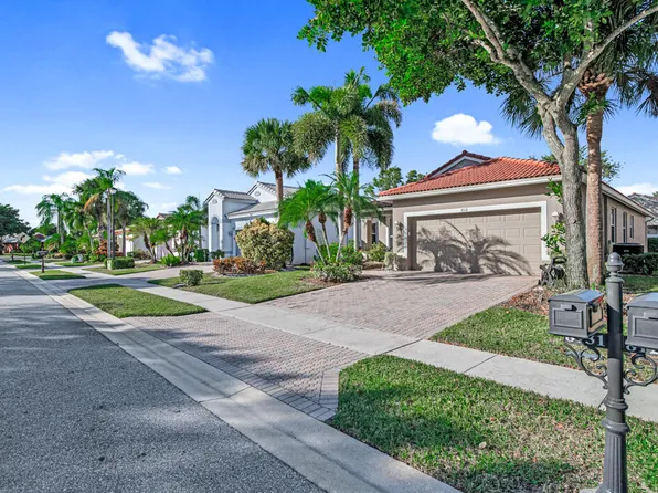 8131 Bellafiore Way, Boynton Beach, FL 33472