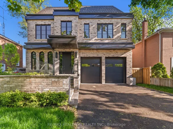 38 Ridgevale Dr, Toronto, ON M6A 1K8