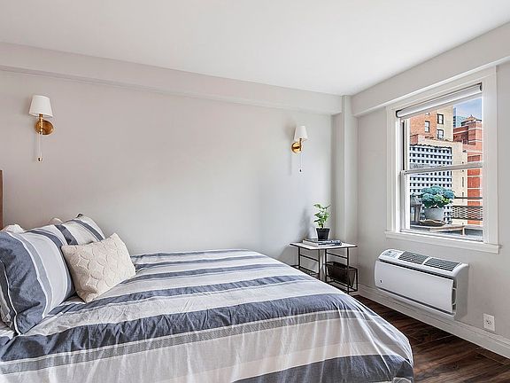 5th image of 430 W 34th St APT 16F