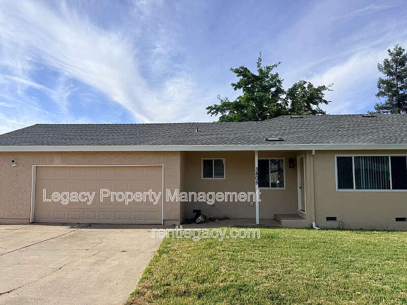 1st image of 3805 32nd Ave