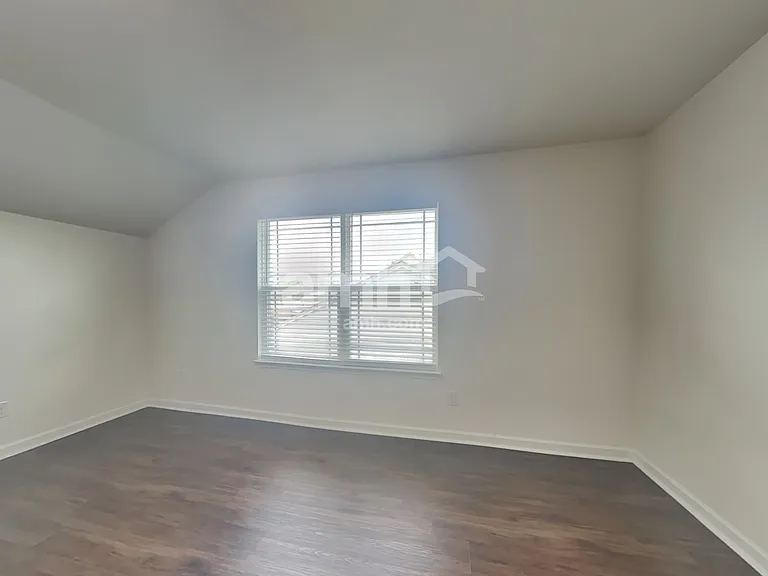 137 Caledonia Dr — Photo 19