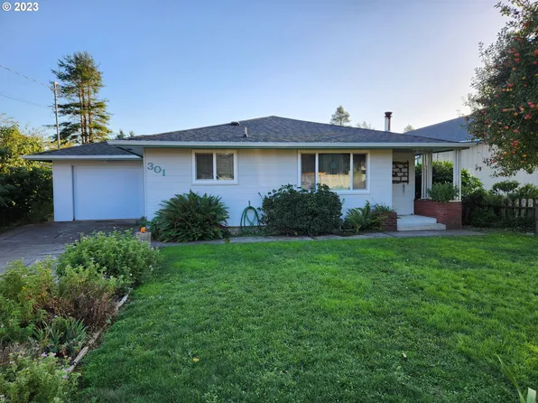 301 Maple St, Brookings, OR 97415