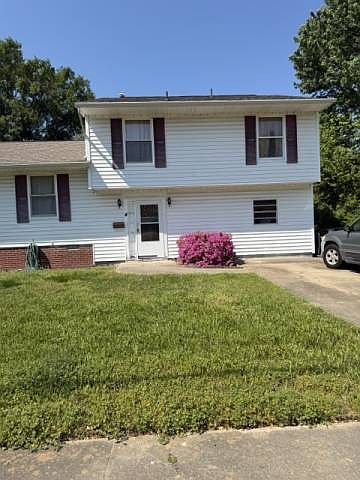1st image of 4 Diggs Dr
