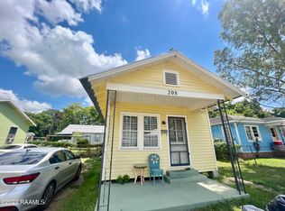 208 & 210 Henry St, New Iberia, LA 70563