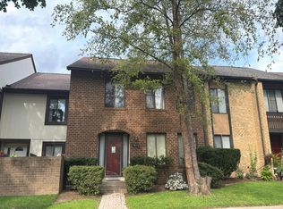 9645 Shadow Oak Dr, Montgomery Village, MD 20886