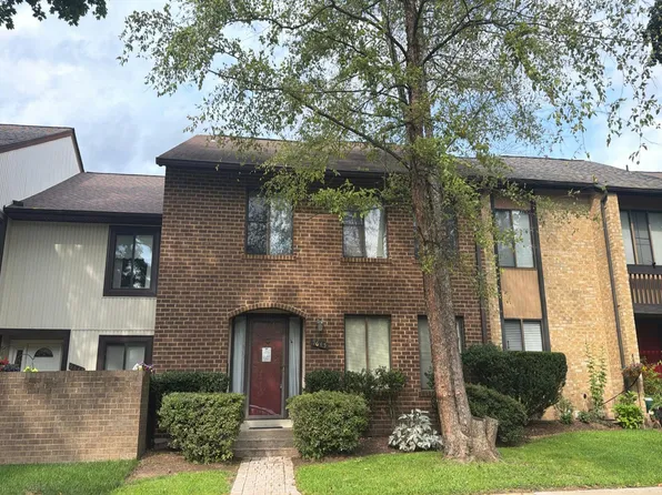 9645 Shadow Oak Dr, Montgomery Village, MD 20886