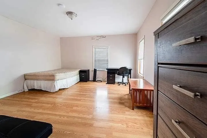41 Seminary Ave — Photo 8