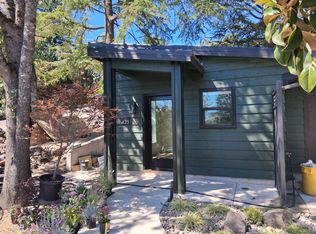 423 Holly St, Ashland, OR 97520