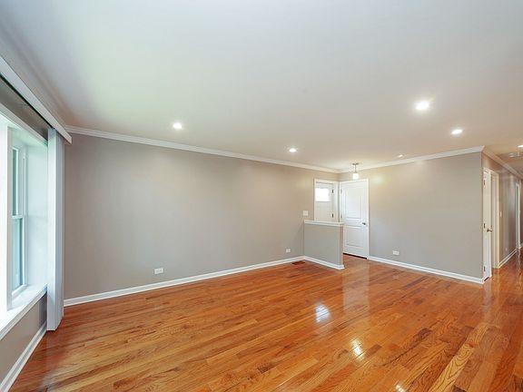2nd image of 8210 Monticello Ave