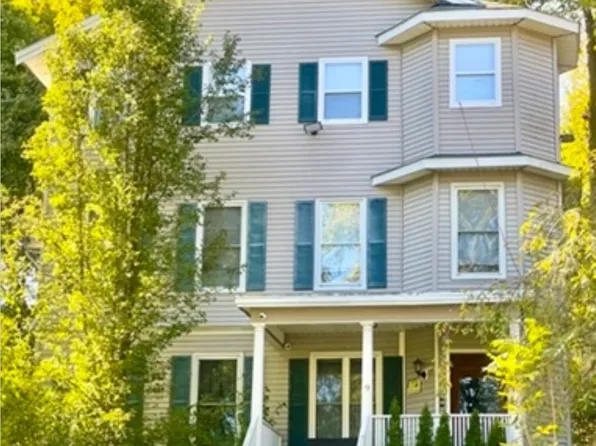 9 Circuit Ave E #2, Worcester, MA 01603