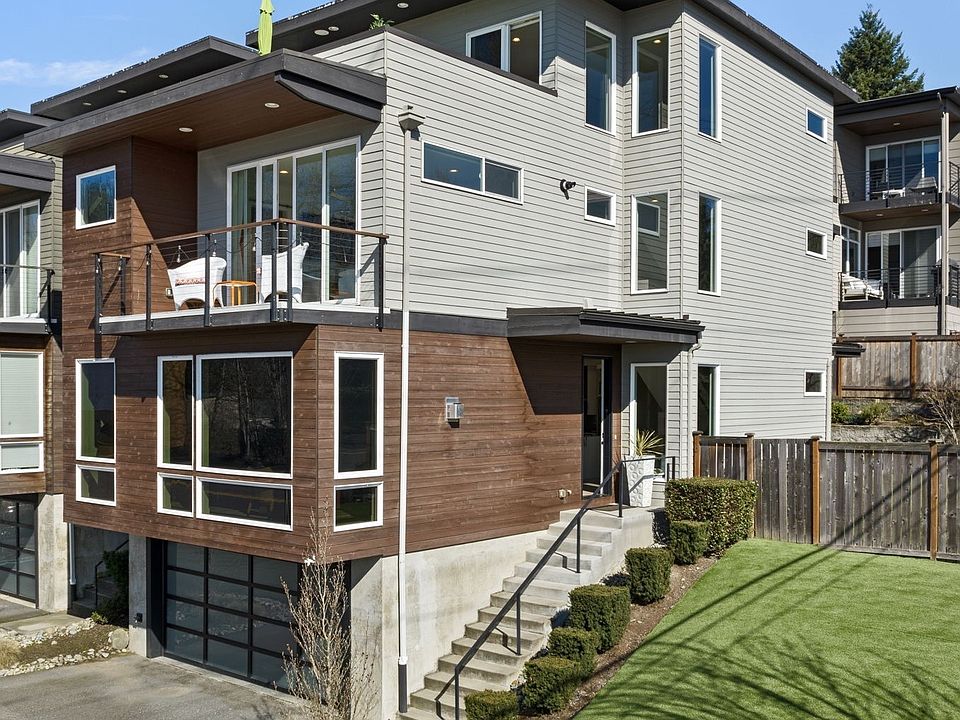 1st image of 8706 112th Avenue NE