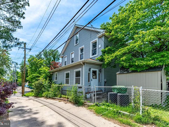 1302 Cox St, Baltimore, MD 21211