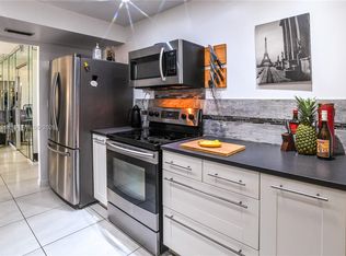 Hillcrest Condo, Hollywood, FL 33021