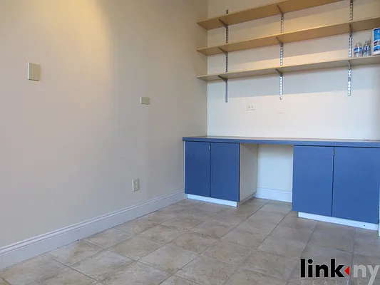 Rented by Link NY Realty | media 23