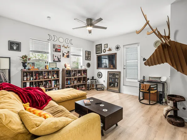 3401 Butler St #R1, Pittsburgh, PA 15201