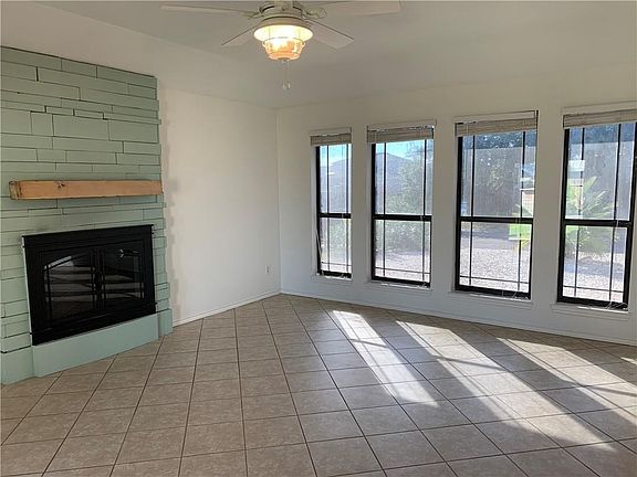 5th image of 15334 Barataria Dr