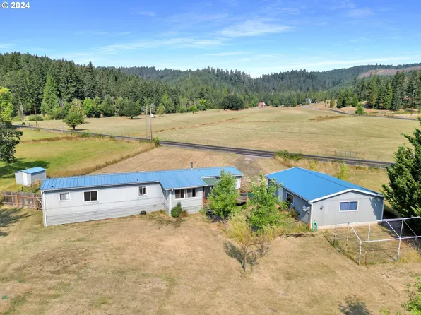 31464 Lynx Hollow Rd, Creswell, OR 97426