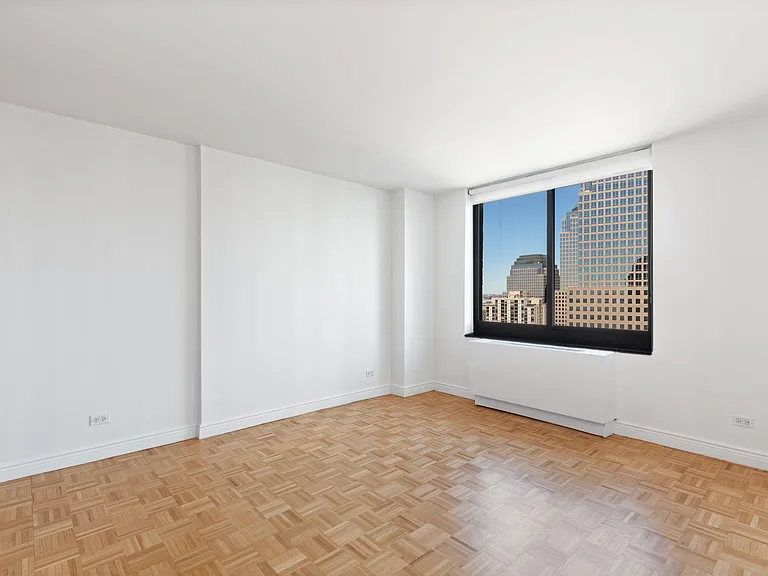 200 Rector Pl #35H — Photo 4