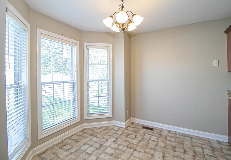 3740 Cindy Jo Dr N — Photo 6