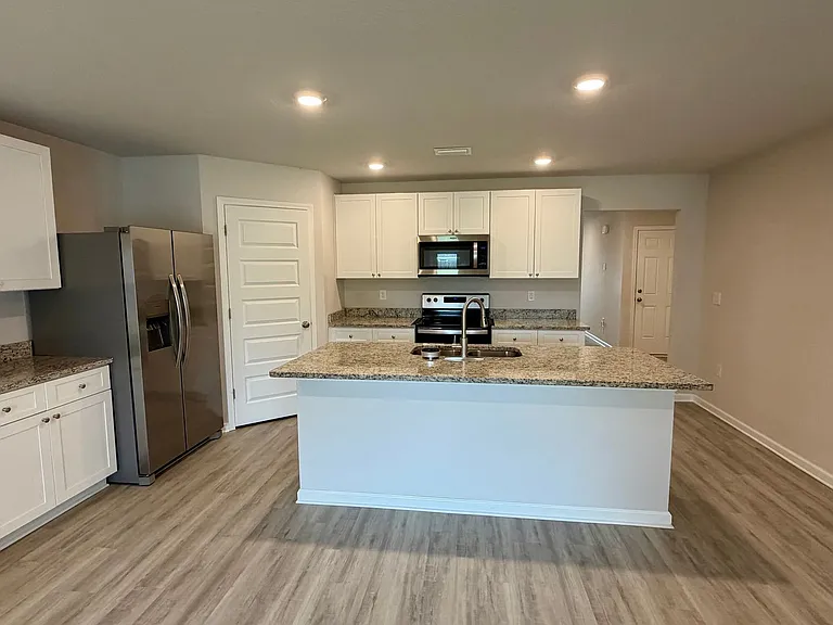 250 Boggy Creek Way — Photo 20
