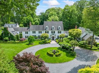 8 Stonegate Ln, Old Brookville, NY 11545